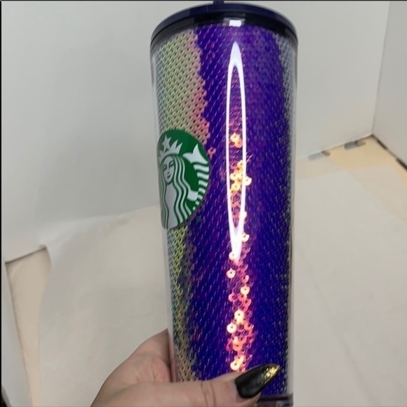 Starbucks Holiday 2020 delightfully Iridescent - Picture 3 of 9